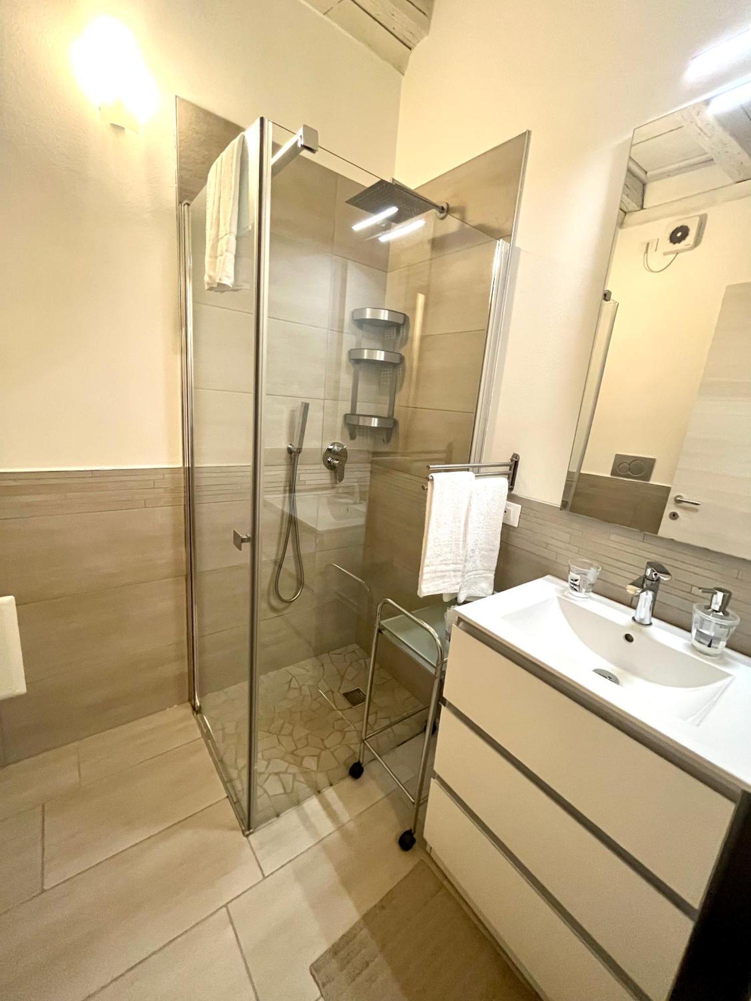 Residenza Serena Suite-Centro Storico Mantua Exterior foto